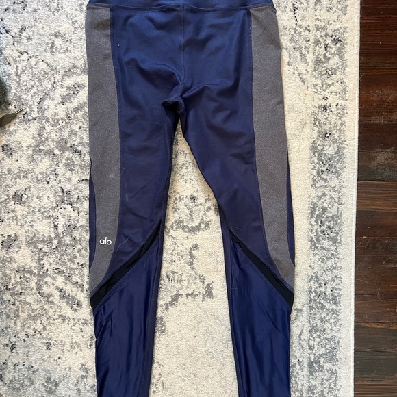 Alo Yoga Full Length Mesh Leggings Size M - Picture 7 of 8